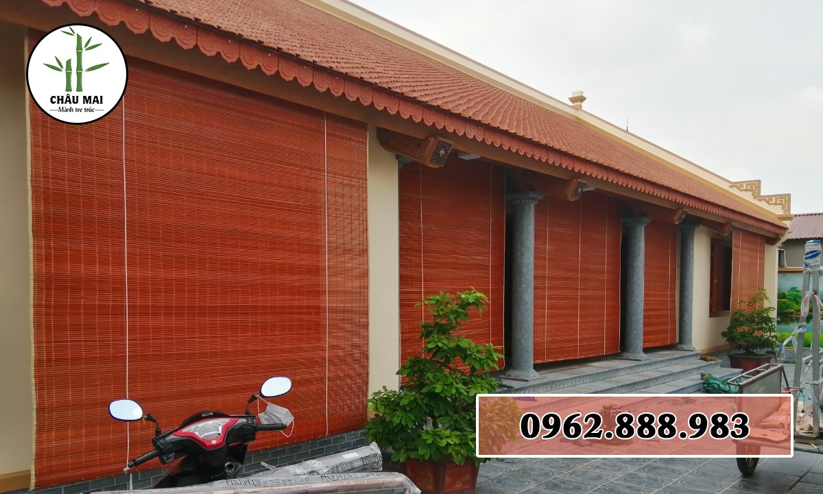 Mành tre truc che nắng mưa ngoài trời